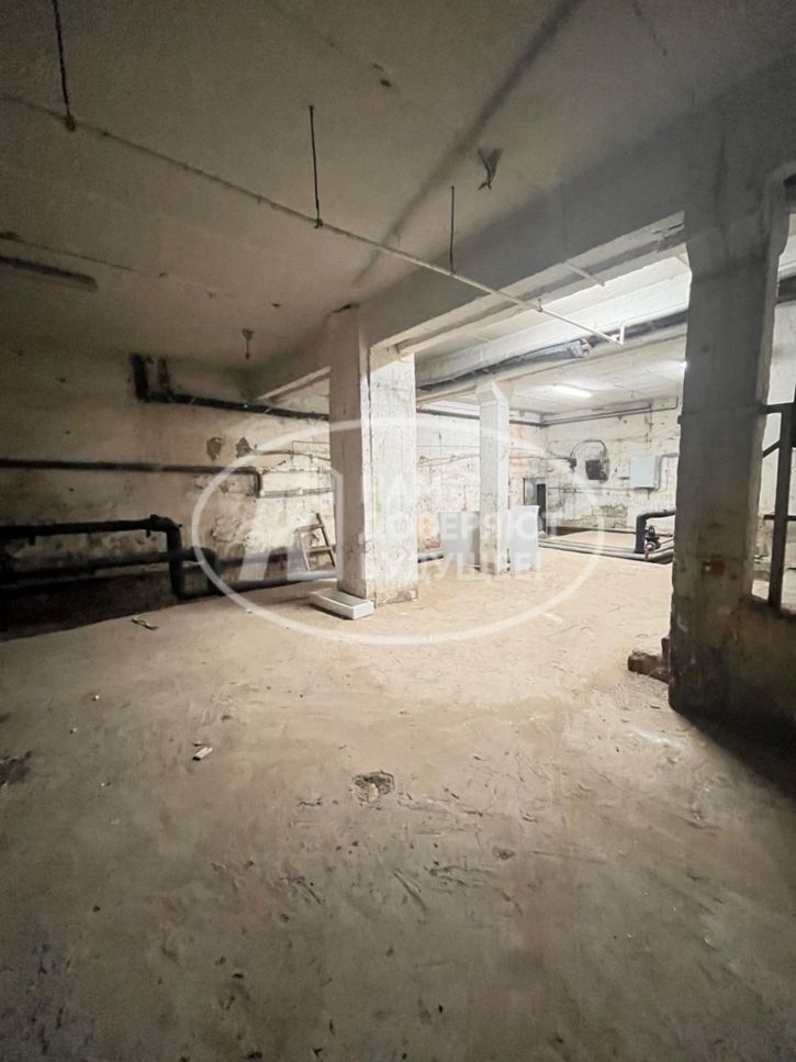 Помещение свободного назначения улица Кутузова, 21