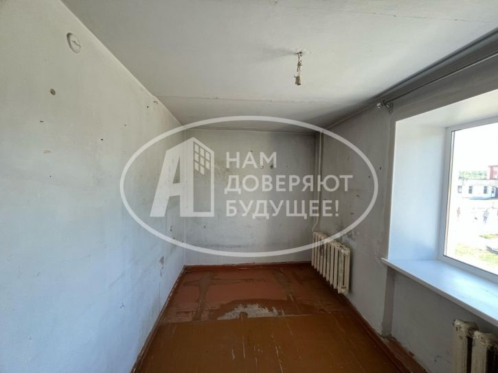 3-комн квартира улица 50 лет ВЛКСМ, 13