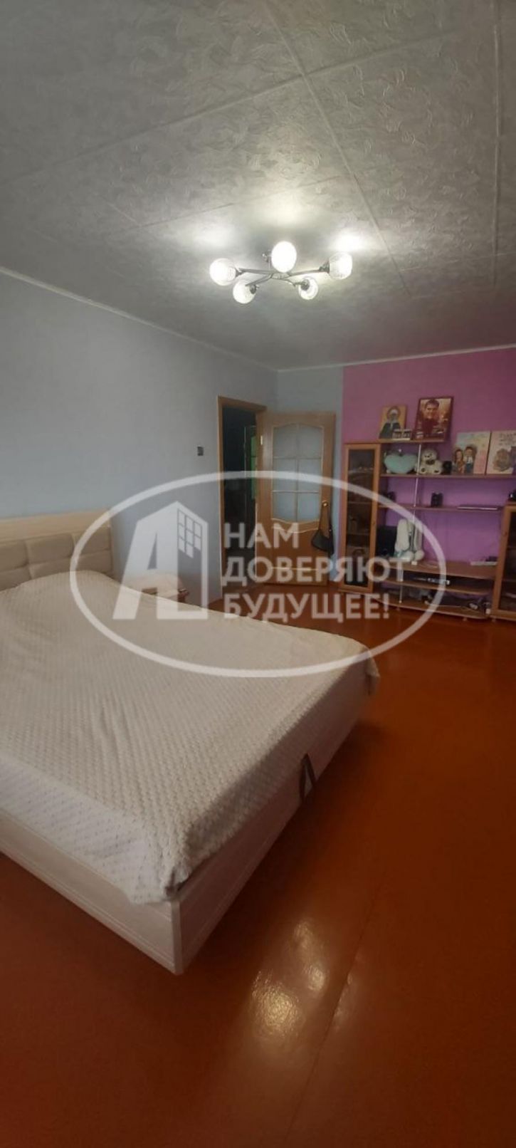 3-комн квартира улица 50 лет ВЛКСМ, 18