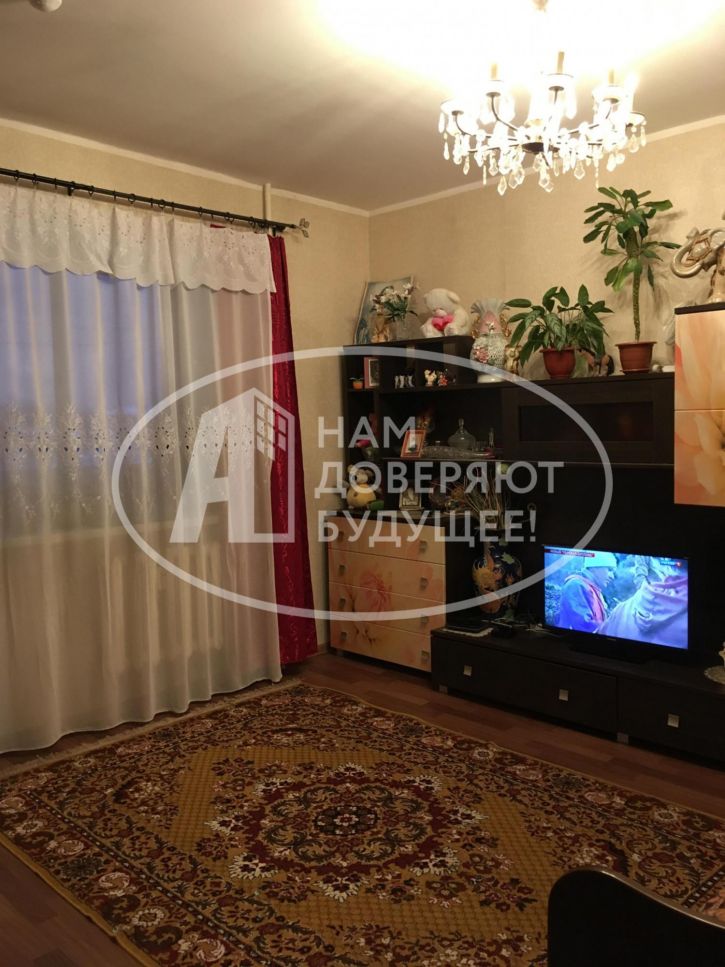 1-комн квартира улица Космонавтов, 3