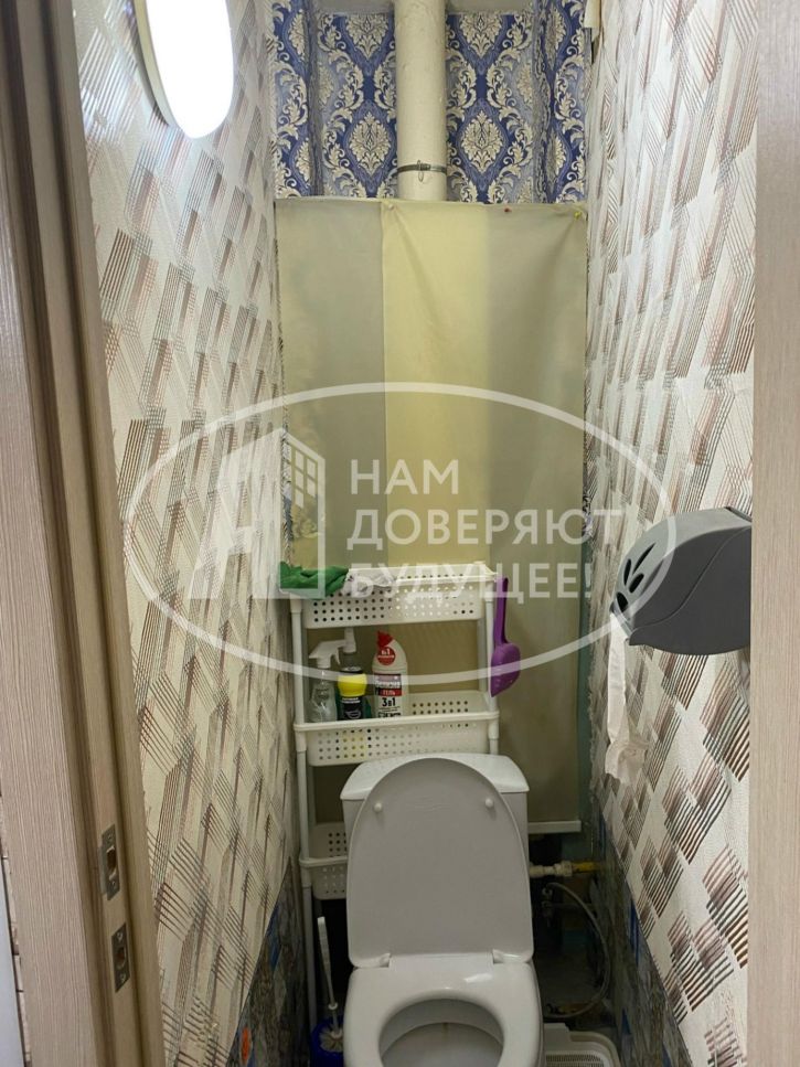 3-комн квартира улица Космонавтов, 12