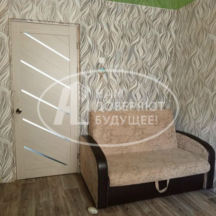 3-комн квартира улица Каширина, 10