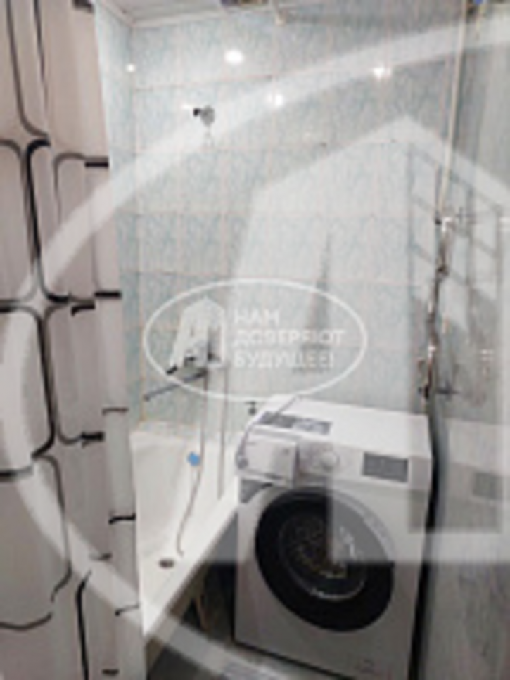 2-комн квартира Коммунистическая улица, 25