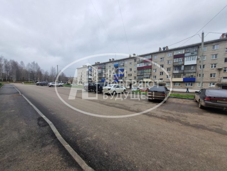 3-комн квартира Коммунистическая улица, 27