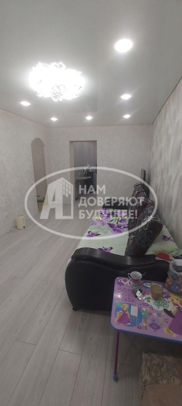 3-комн квартира улица 50 лет ВЛКСМ, 13