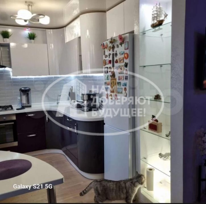 2-комн квартира улица Декабристов, 32