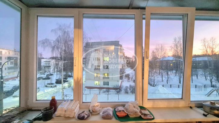 3-комн квартира улица Декабристов, 7