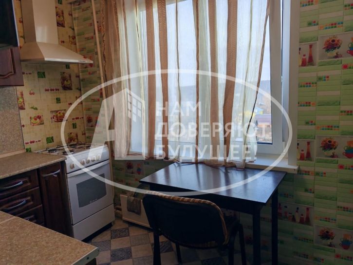 2-комн квартира улица Никонова, 20