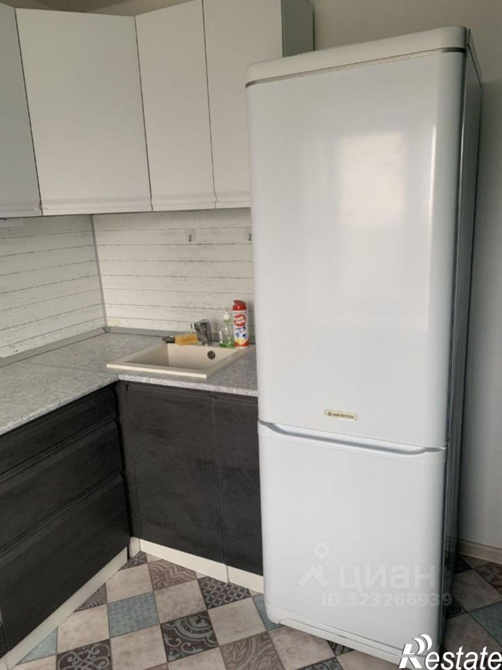 1-комн квартира ул Комарова, 3,  д. 3