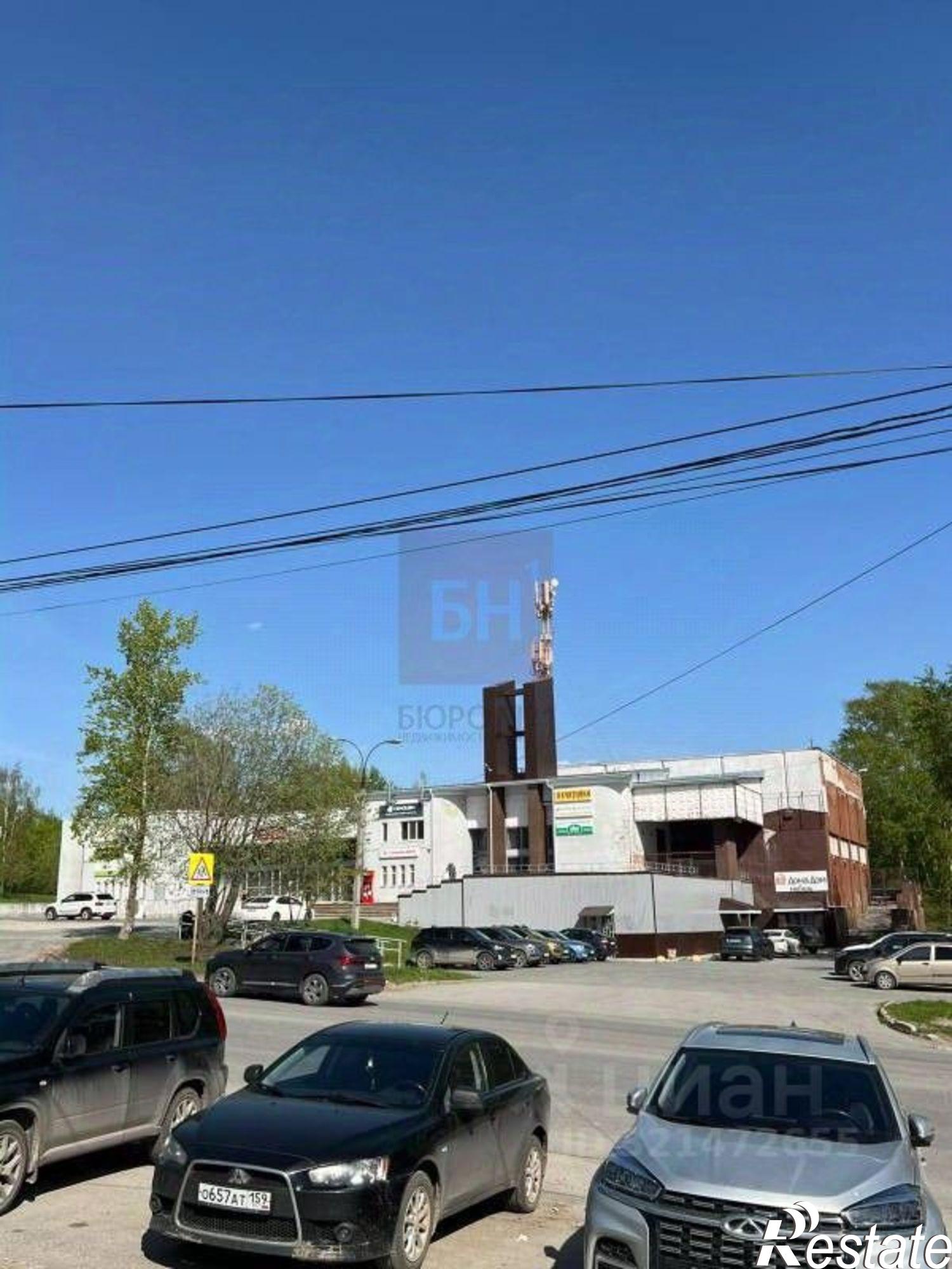 Сдать торговое помещение за 240 000 рублей на Березники г., Свердлова ул., д.84, литер а