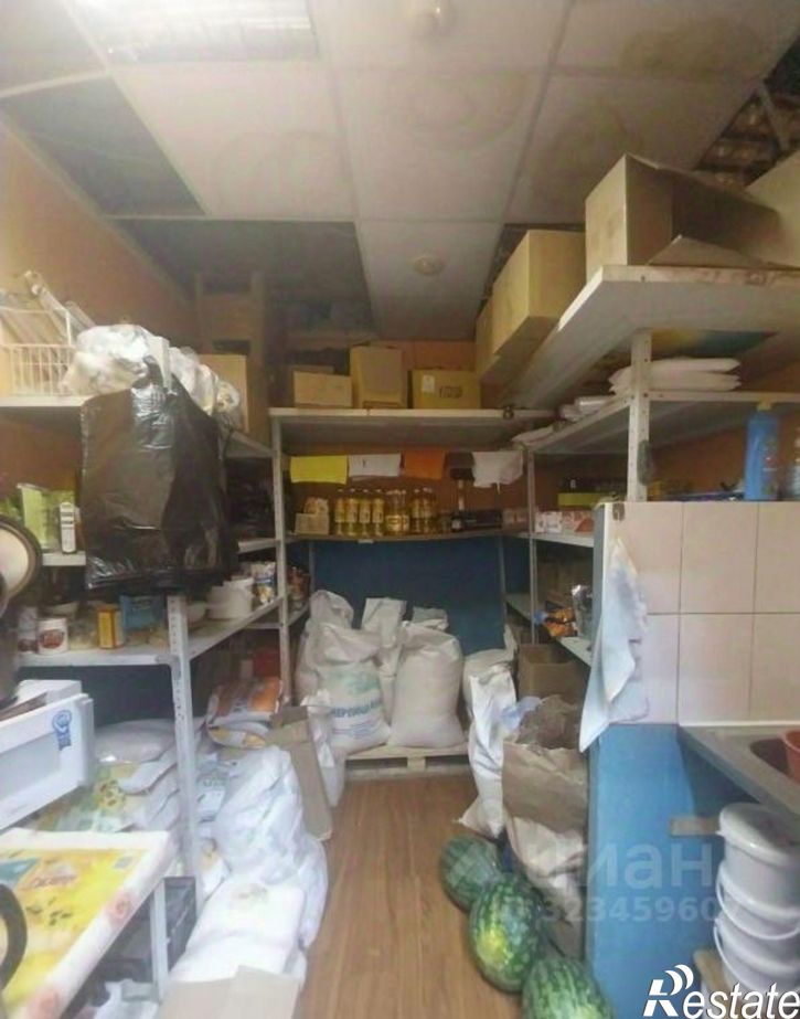 Торговое помещение г Александровск, рп Яйва