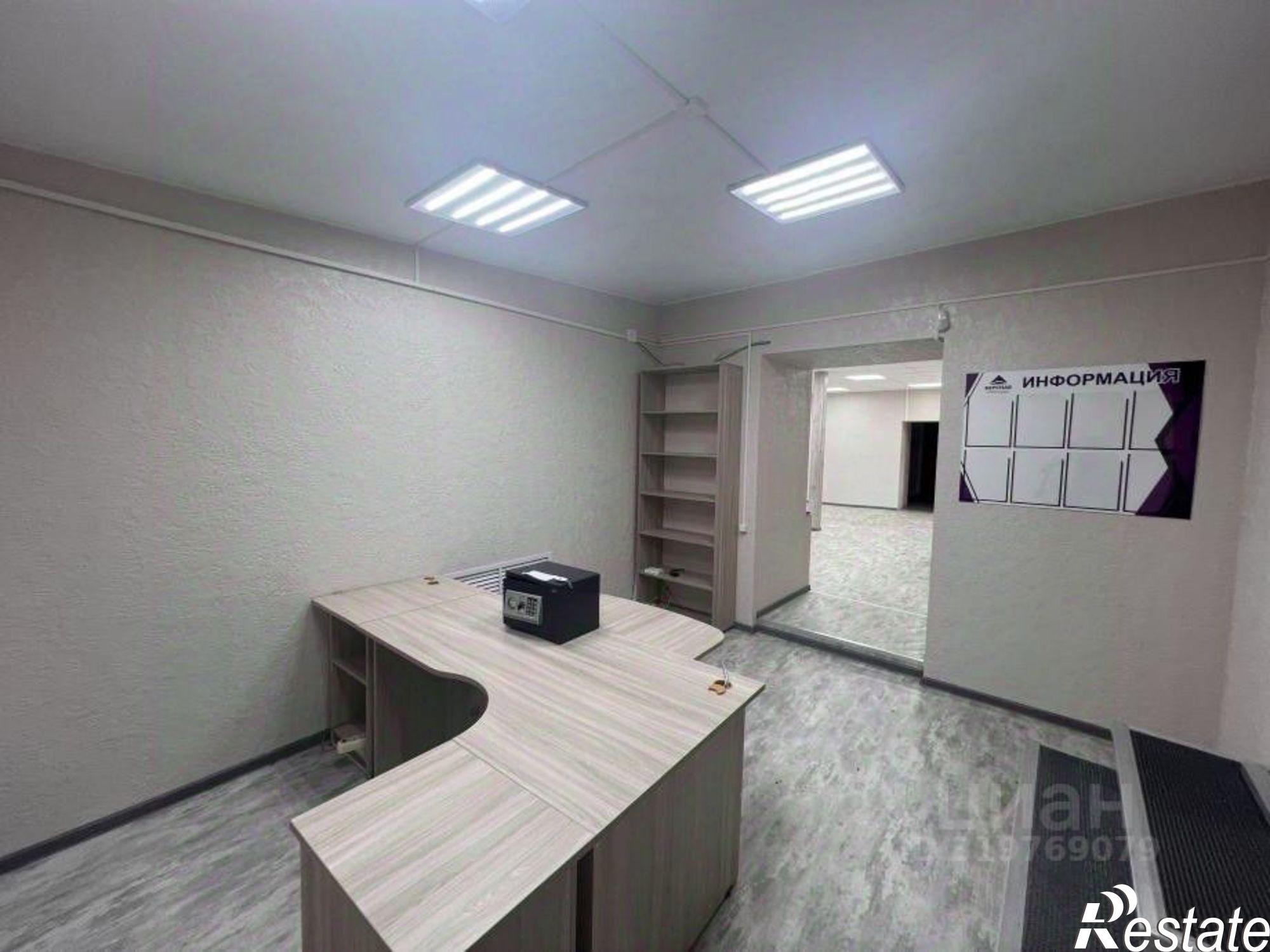 Купить торговое помещение за 3 495 370 рублей на г Березники, ул Новаторов, д 18