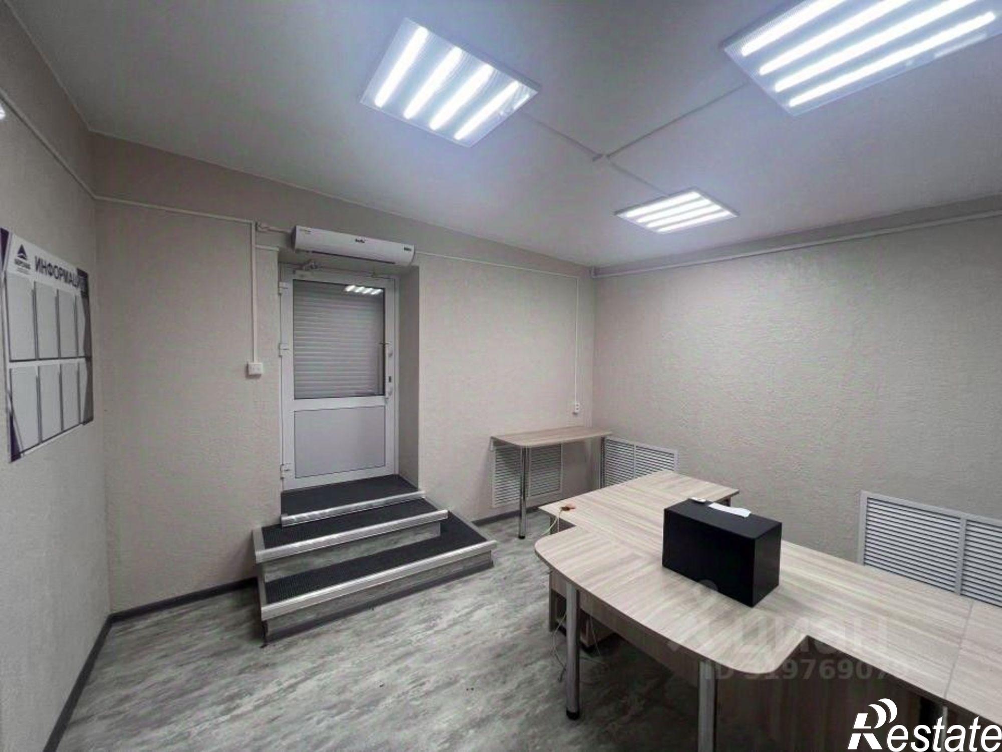 Купить торговое помещение за 3 495 370 рублей на г Березники, ул Новаторов, д 18