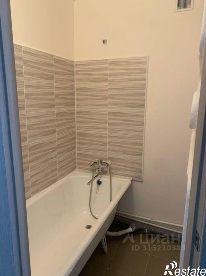 2-комн квартира улица Кирова, 4,  д. 4