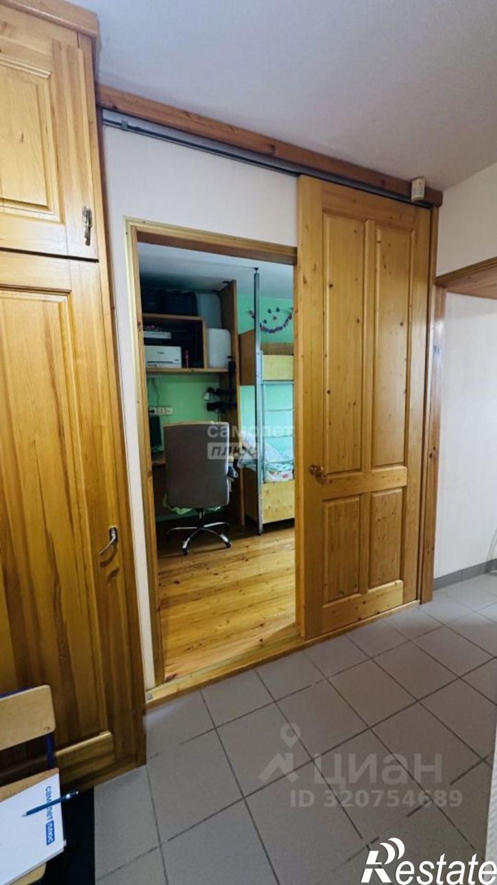 2-комн квартира улица 50 лет Октября, 3,  д. 3