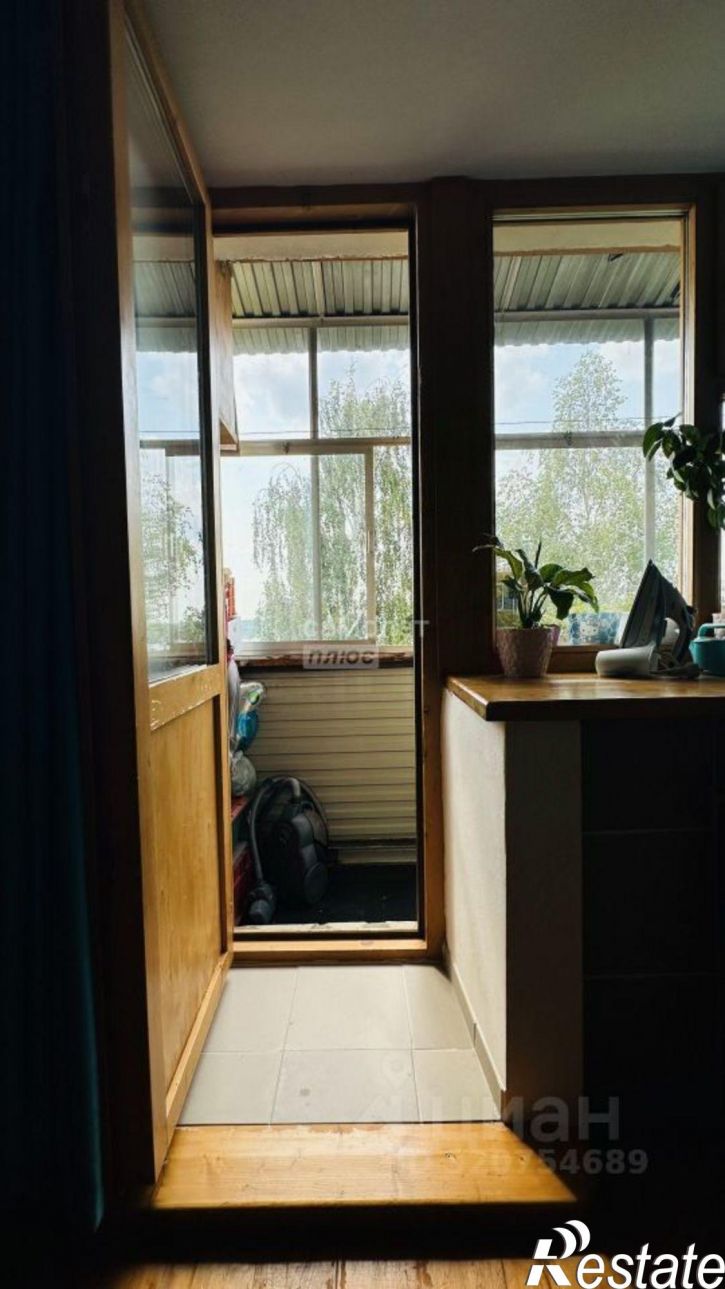 2-комн квартира улица 50 лет Октября, 3,  д. 3