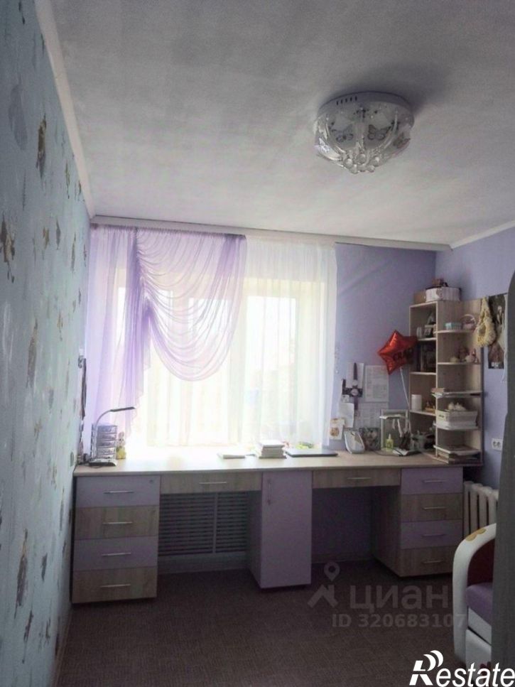 3-комн квартира улица Космонавтов, 7,  д. 7