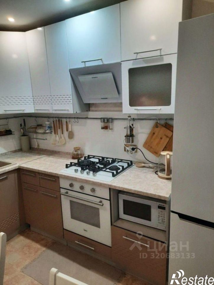 4-комн квартира Кунгур г., Просвещения ул., д.13