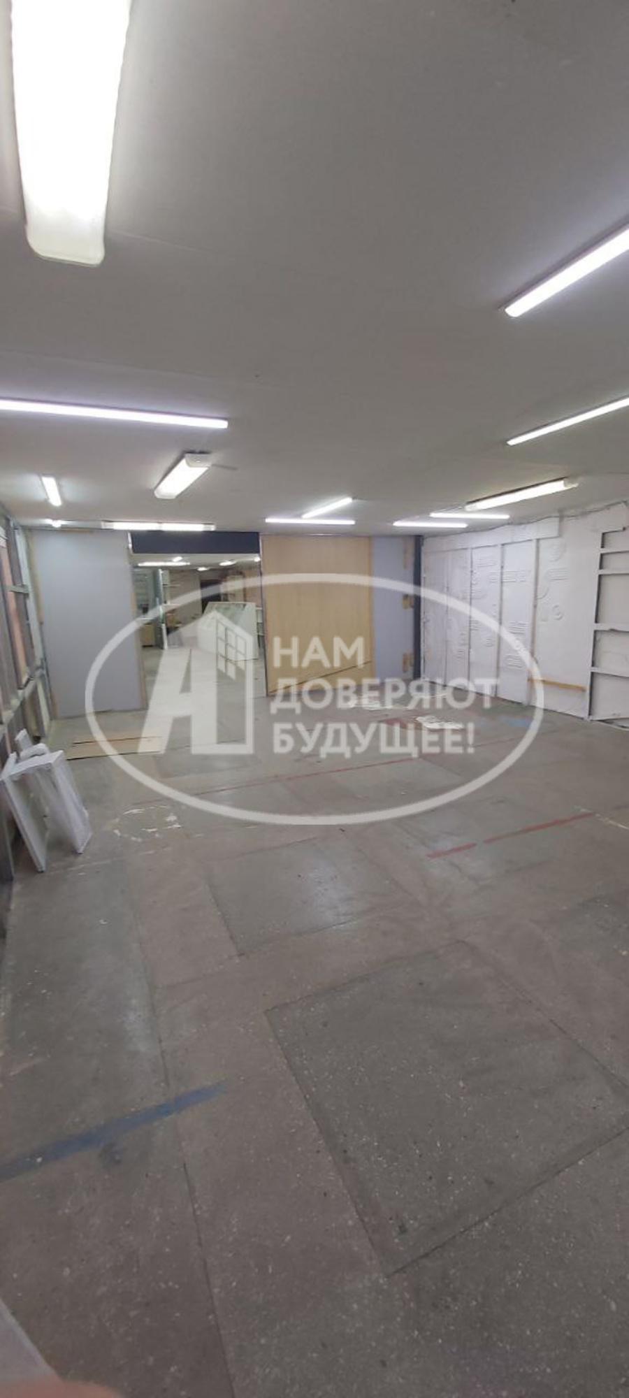 Купить торговое помещение за 7 000 000 рублей на улица 50 лет ВЛКСМ, 17