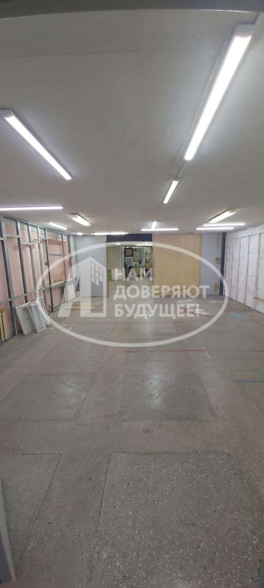 Купить торговое помещение за 7 000 000 рублей на улица 50 лет ВЛКСМ, 17