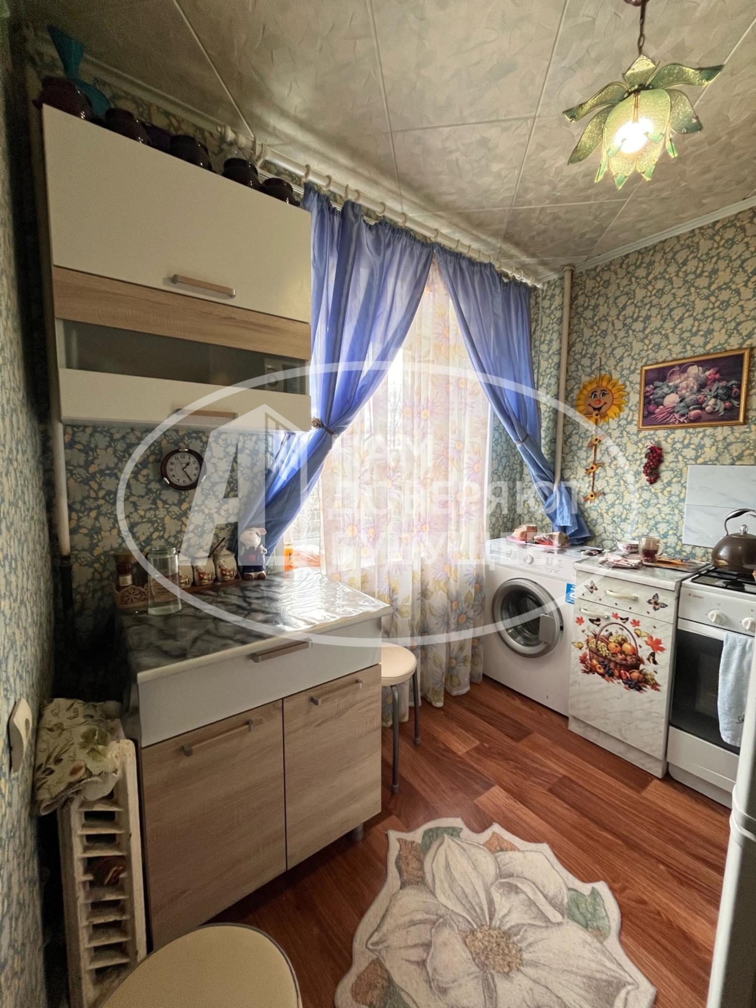 Купить квартиру за 2 200 000 рублей на Озёрная улица, 11