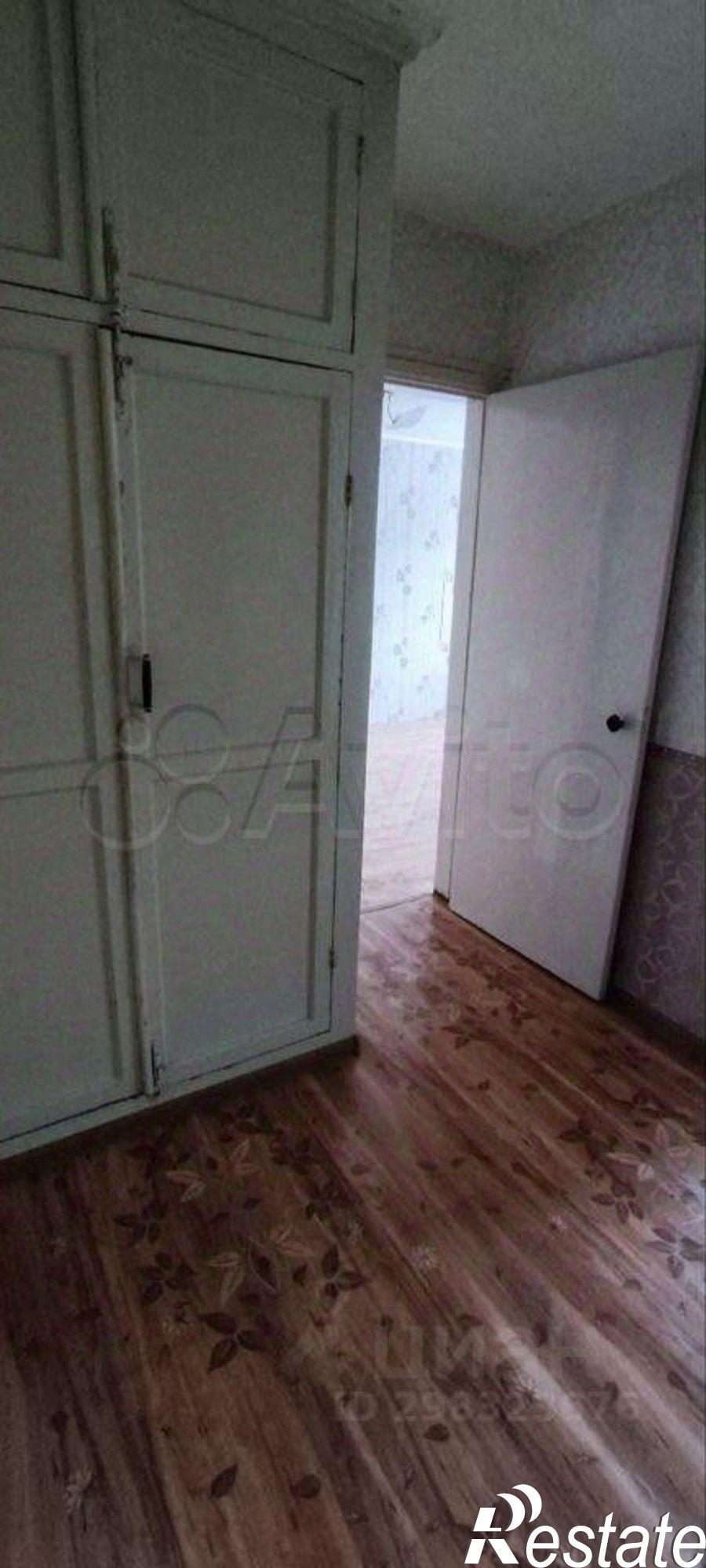 Купить квартиру за 2 180 000 рублей на Березники, Парижской коммуны, 7