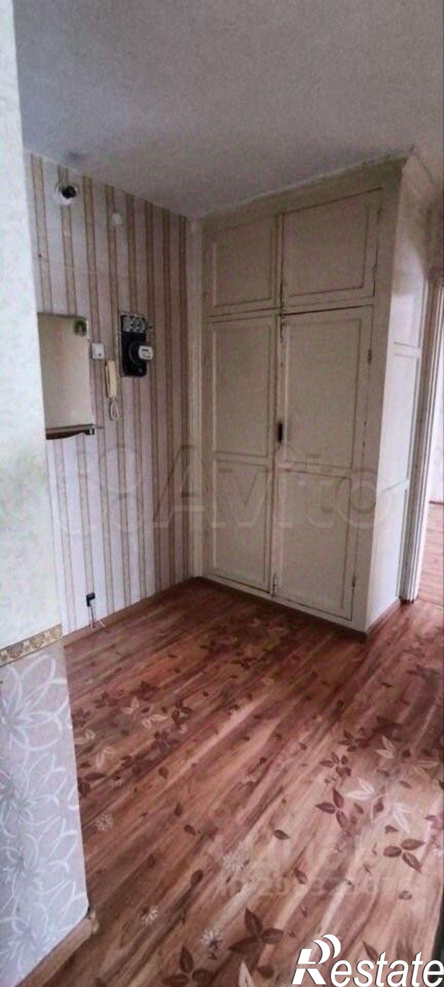 Купить квартиру за 2 180 000 рублей на Березники, Парижской коммуны, 7