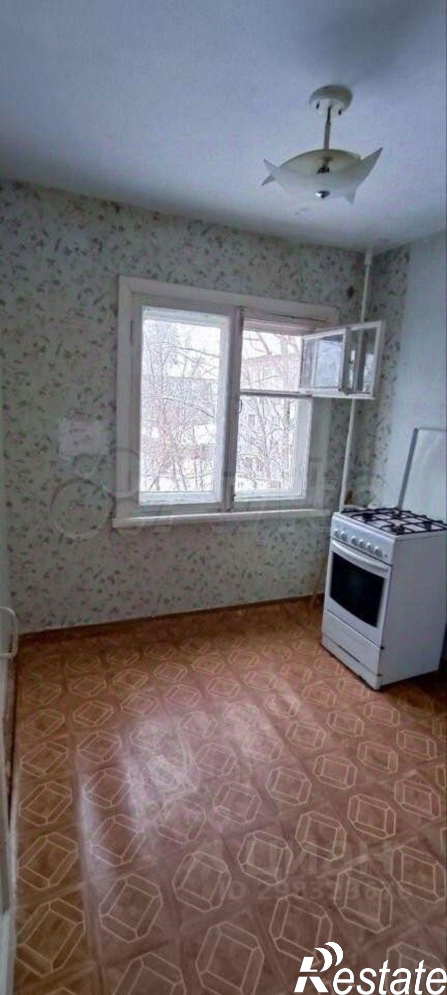 Купить квартиру за 2 180 000 рублей на Березники, Парижской коммуны, 7