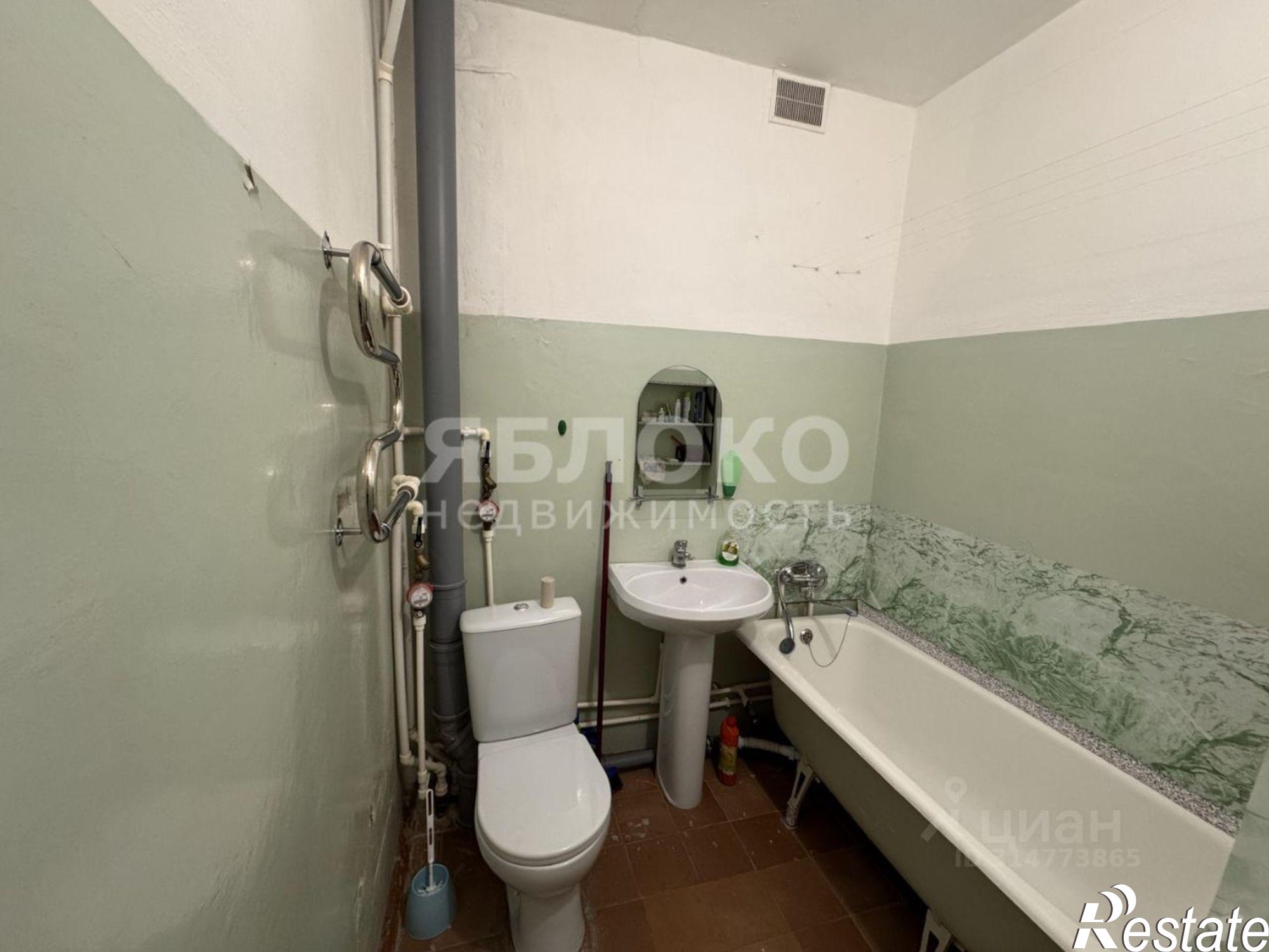 Купить квартиру за 1 630 000 рублей на Березники, Комсомольская улица, 12