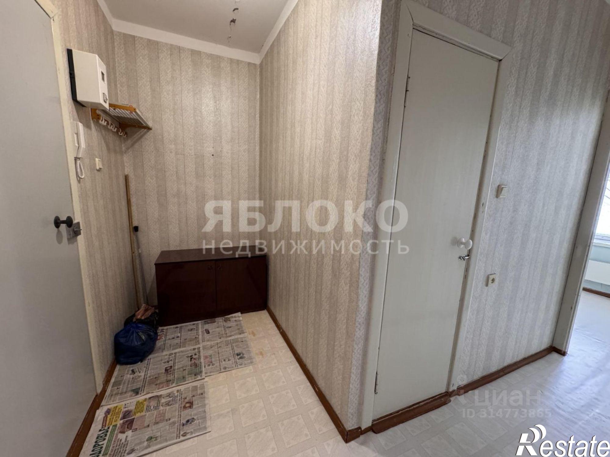 Купить квартиру за 1 630 000 рублей на Березники, Комсомольская улица, 12