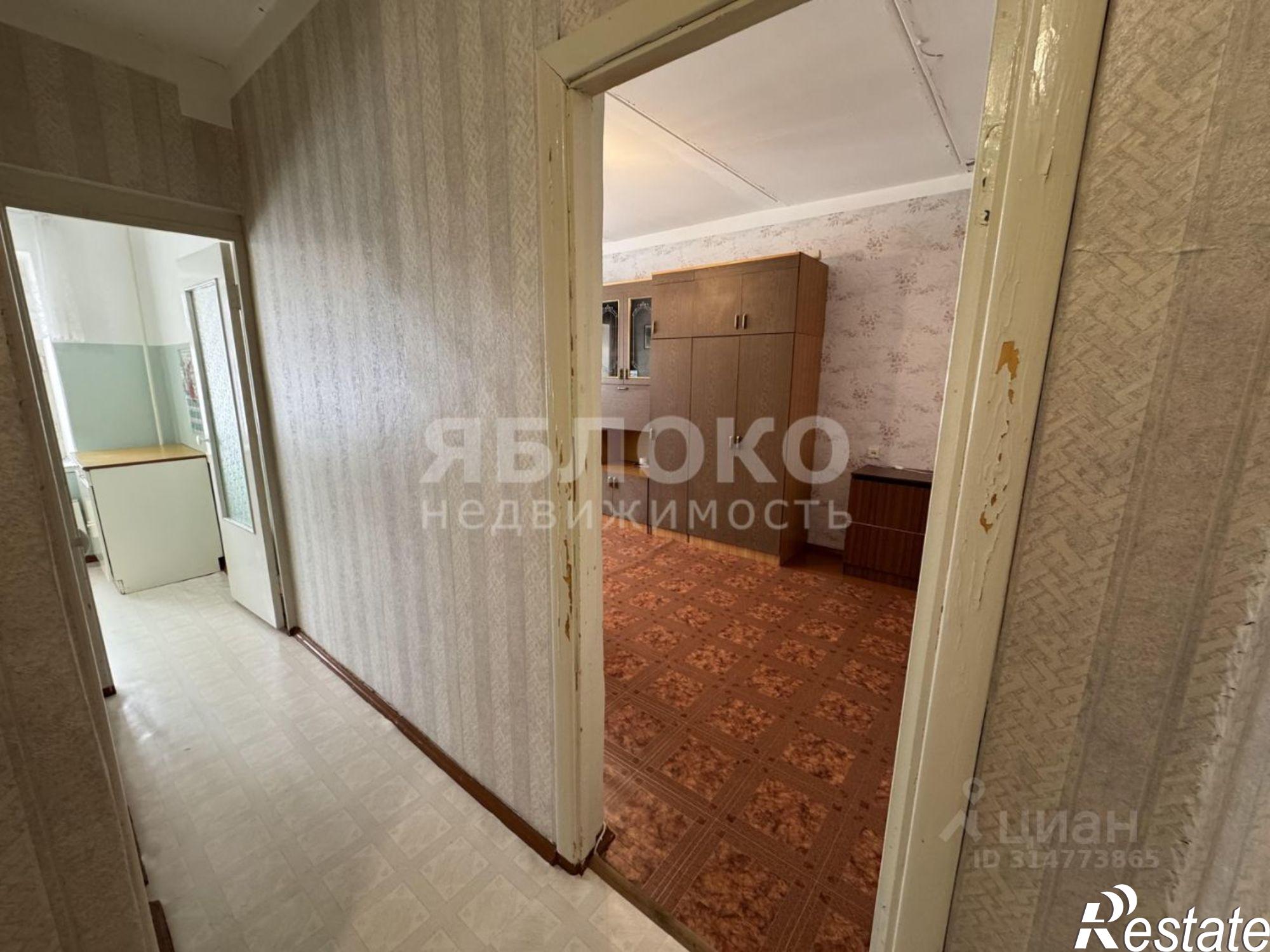 Купить квартиру за 1 630 000 рублей на Березники, Комсомольская улица, 12