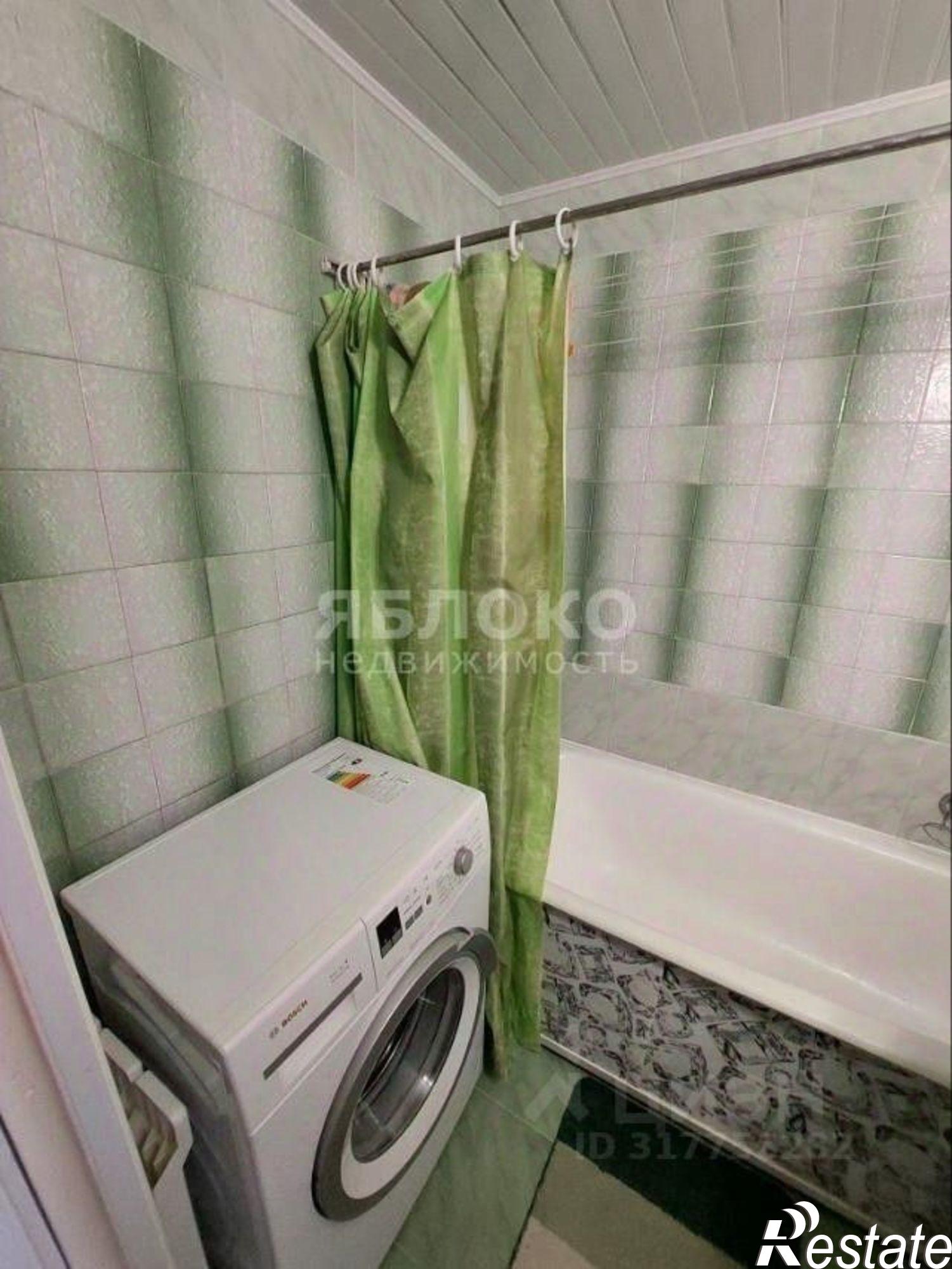 Купить квартиру за 2 860 000 рублей на Березники, Набережная улица, 25