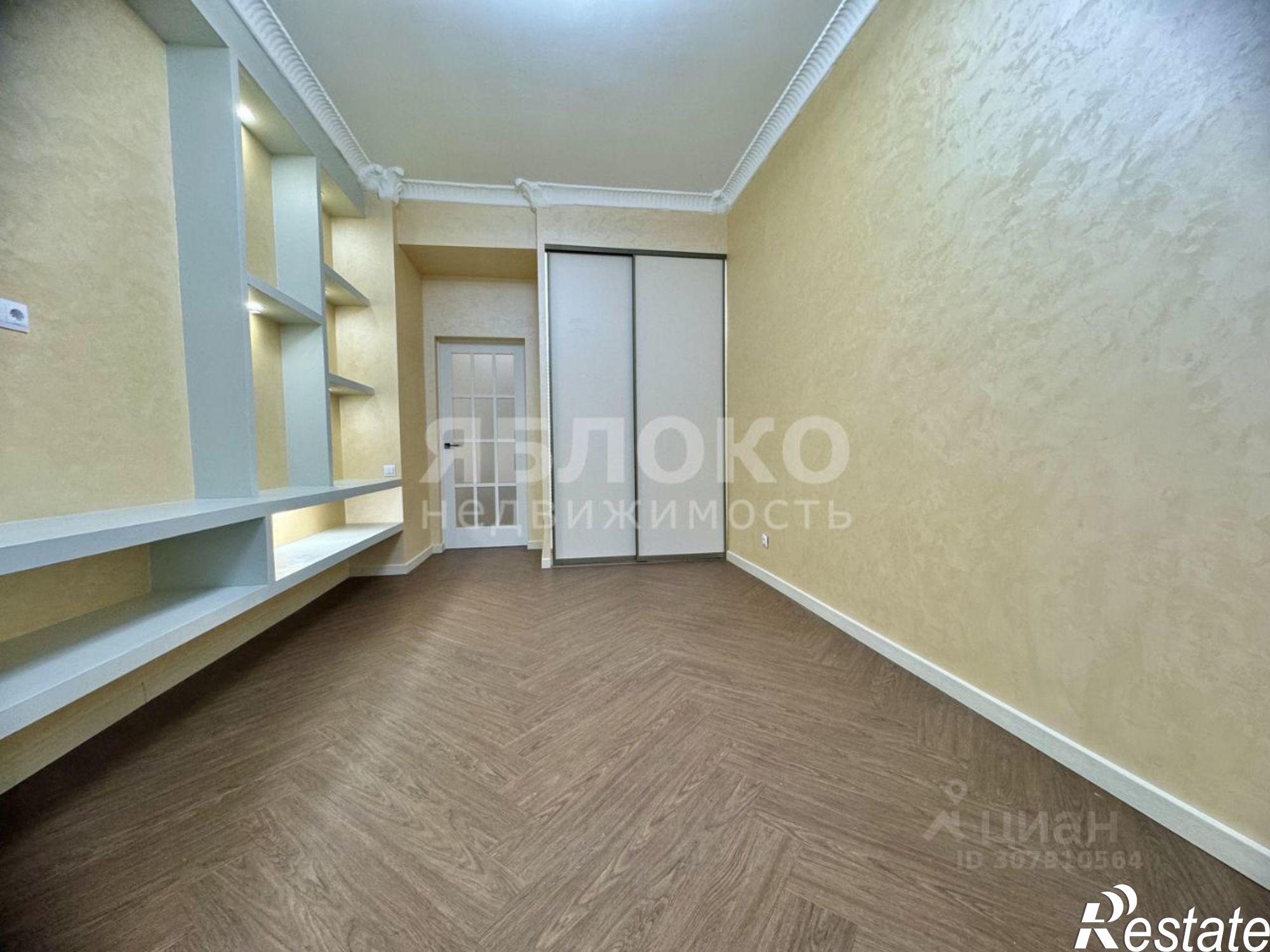 Купить квартиру за 5 990 000 рублей на Березники, улица Деменева, 11