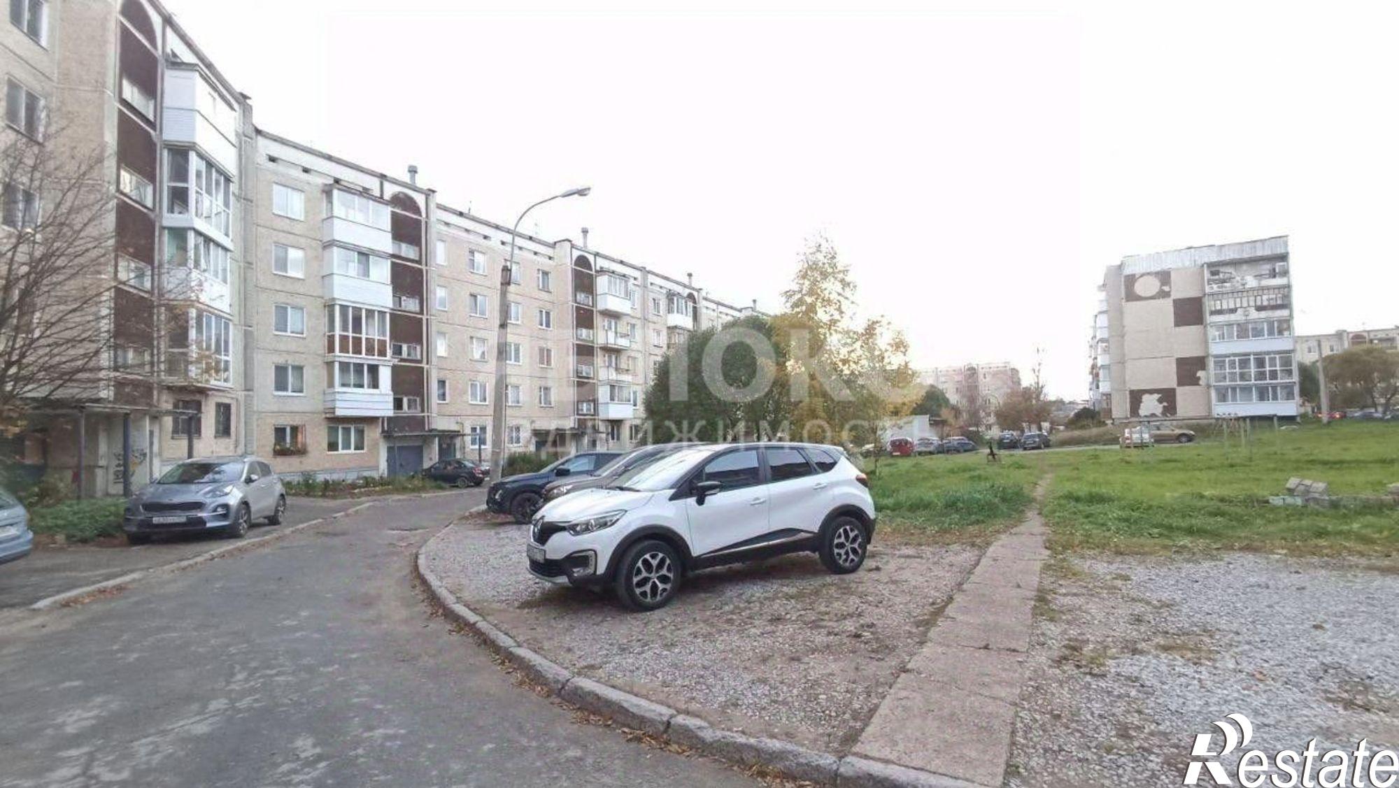 Купить квартиру за 2 100 000 рублей на Березники, Набережная улица, 19