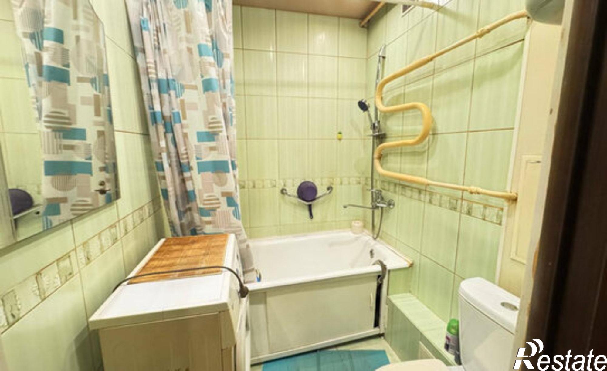 Купить квартиру за 1 999 000 рублей на Березники, Юбилейная улица, 83