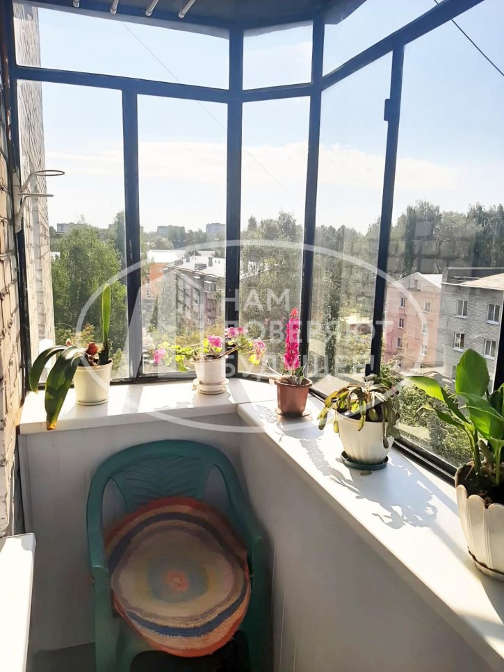 3-комн квартира улица Кабалевского, 10