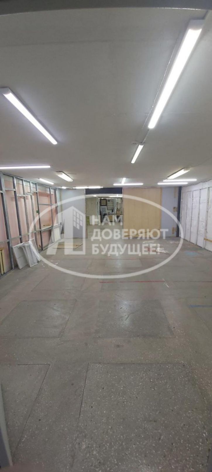 Торговое помещение улица 50 лет ВЛКСМ, 17