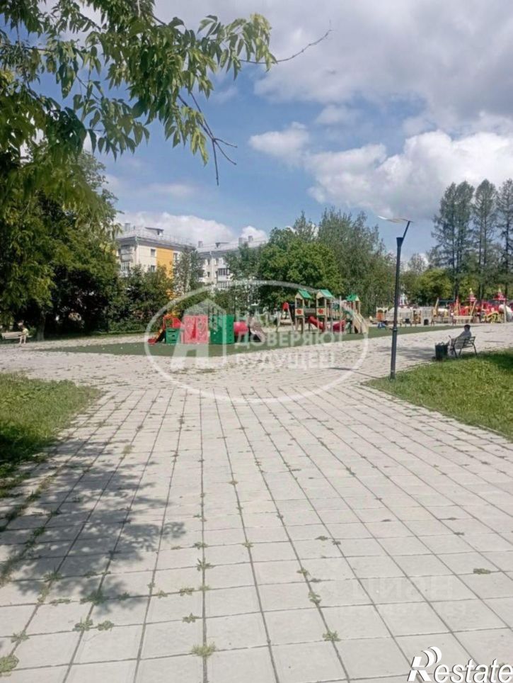 3-комн квартира улица Орджоникидзе, 3,  д. 3