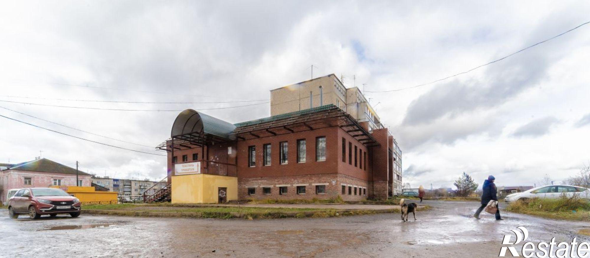 Купить торговое помещение за 24 970 900 рублей на ул Строителей, 28