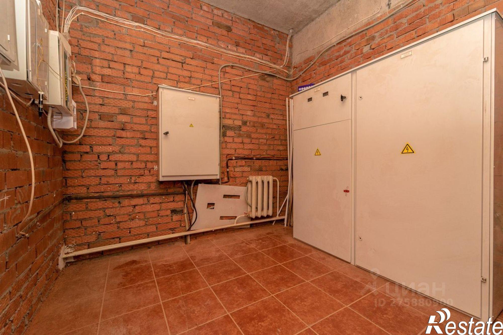 Купить торговое помещение за 24 970 900 рублей на ул Строителей, 28