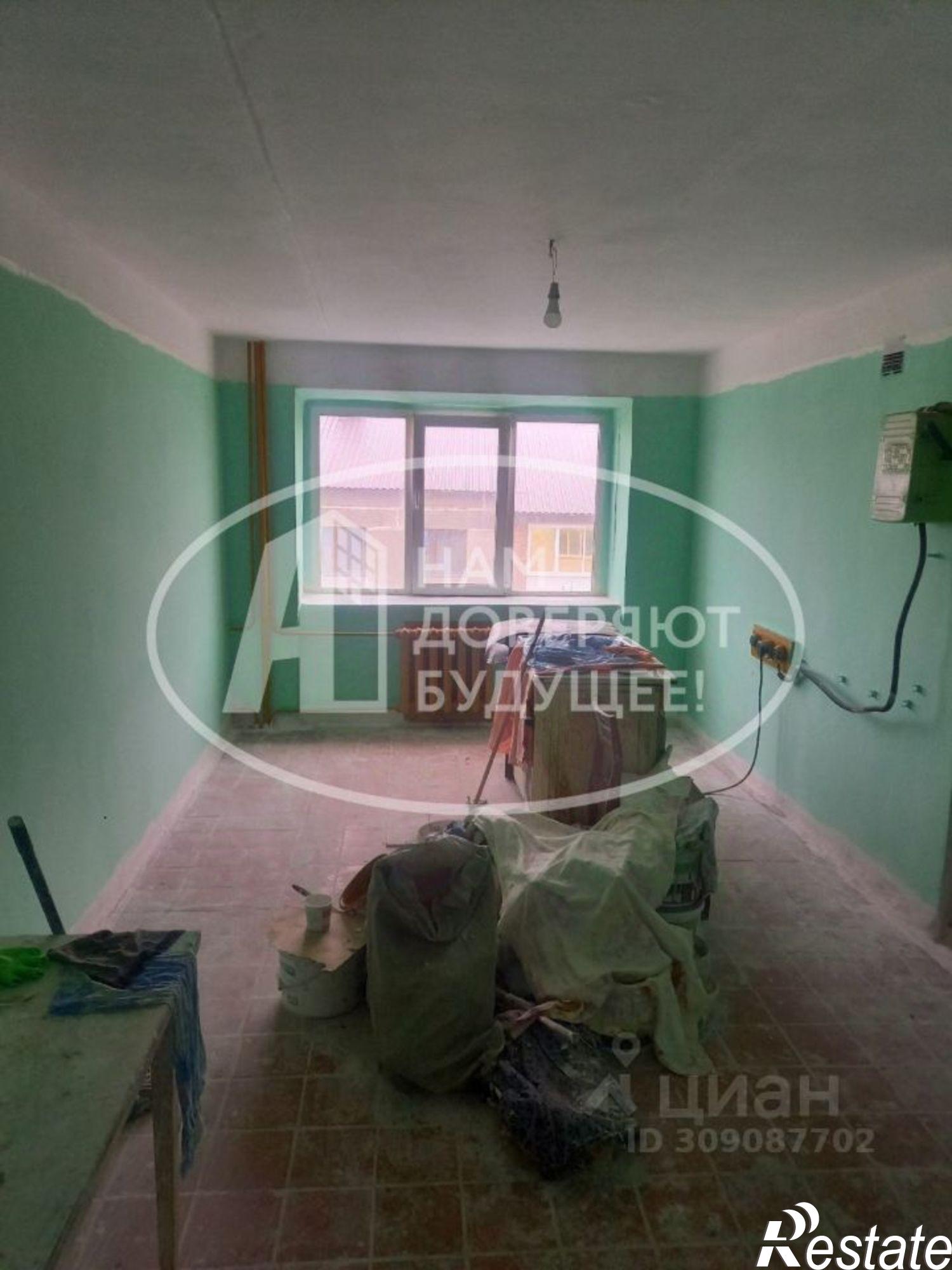 Купить комнату за 300 000 рублей на ул Молодежная, 3