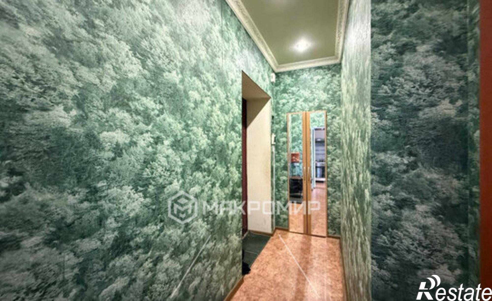 Купить квартиру за 2 800 000 рублей на Кунгур, улица Гоголя, 16