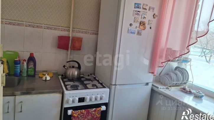 3-комн квартира ул Нефтяников, 4,  д. 4