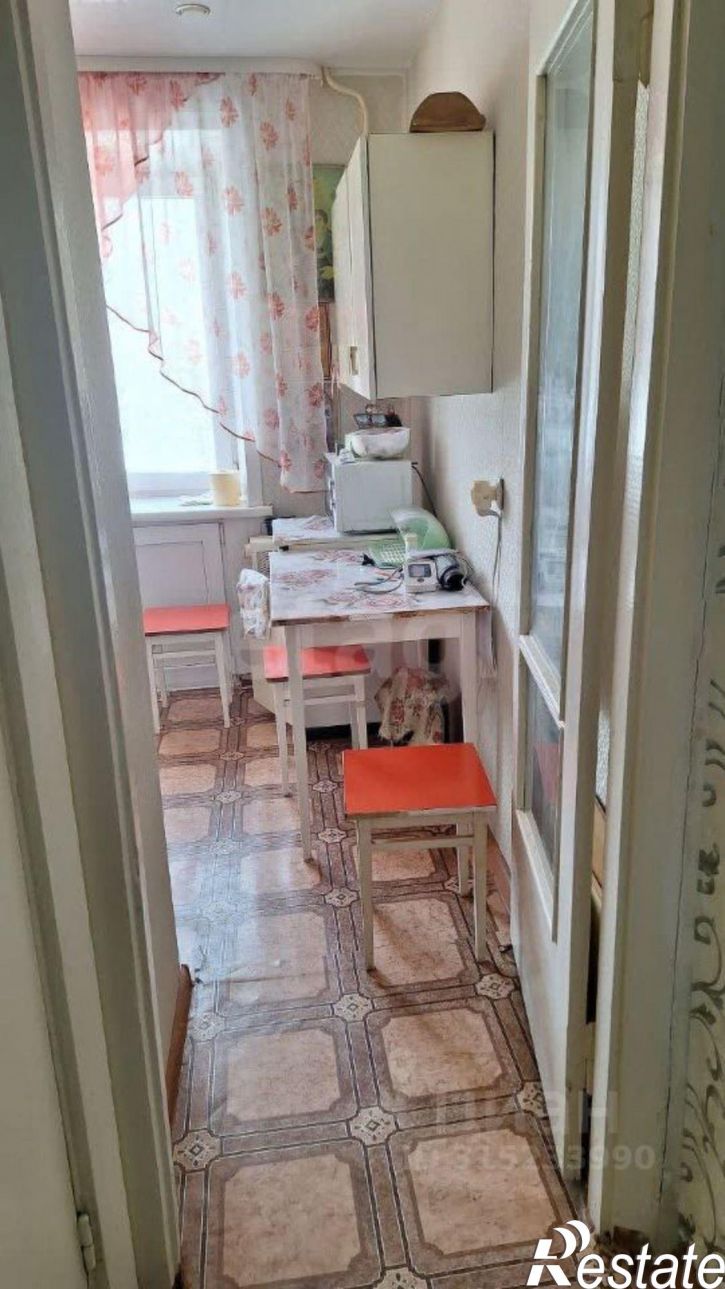 3-комн квартира ул Нефтяников, 4,  д. 4