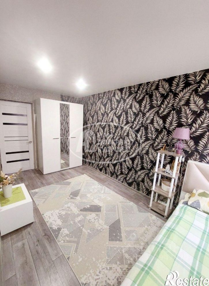 3-комн квартира ул Бурылова, 9,  д. 9