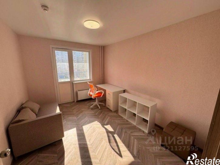 3-комн квартира ул Строителей, 2,  д. 2