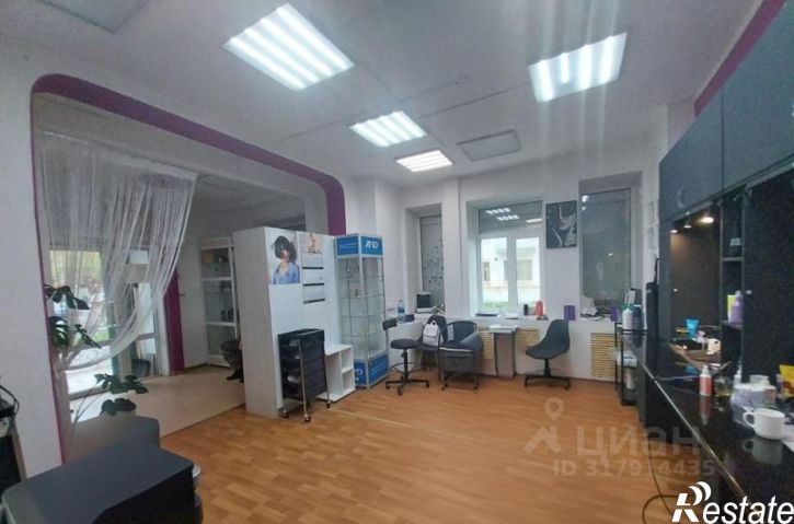 Помещение свободного назначения Коммунистическая улица, 11,  д. 11