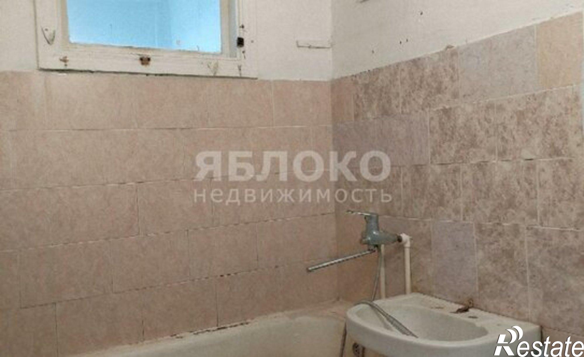 Купить квартиру за 2 560 000 рублей на Березники, улица Веры Бирюковой, 1