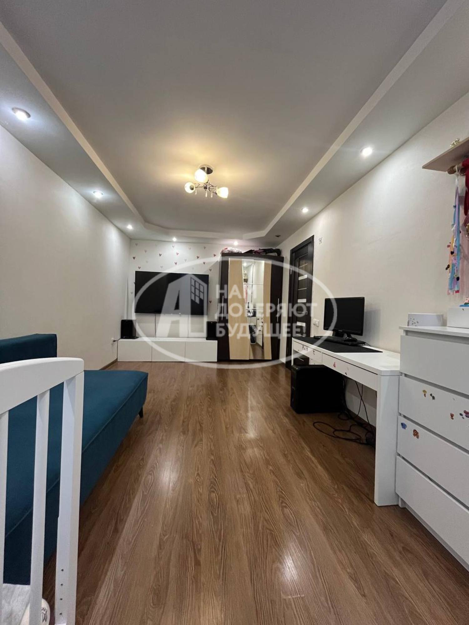 Купить квартиру за 2 300 000 рублей на Советская улица, 88