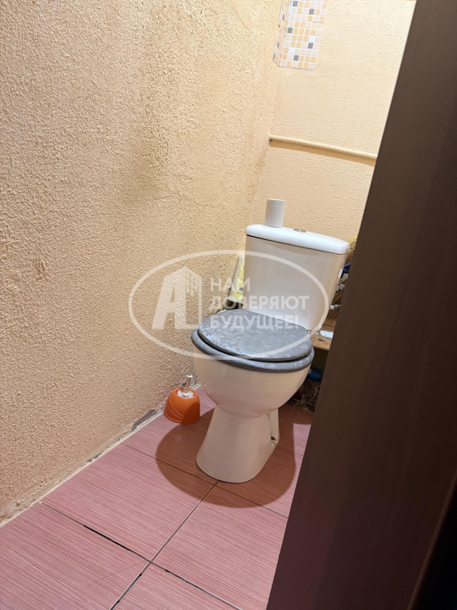 Купить квартиру за 2 100 000 рублей на улица 50 лет ВЛКСМ, 22